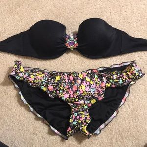 Victoria’s Secret swum suit